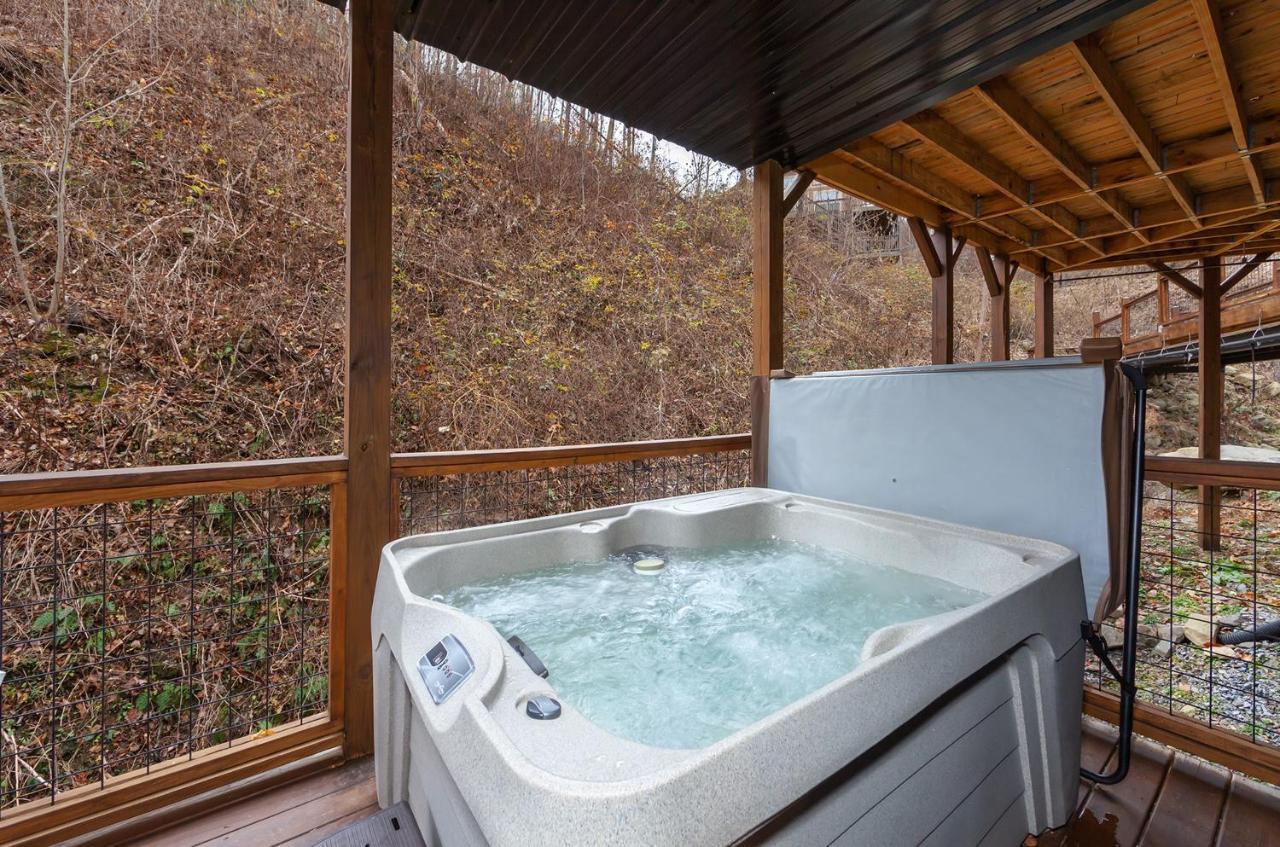 Night Owl Cabin Villa Gatlinburg Exterior photo